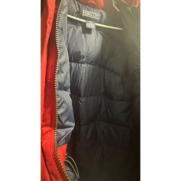 Women's Lands' End Red Goose Down Fill Puffer Coat Size Medium With Wear - Picture 6 of 10